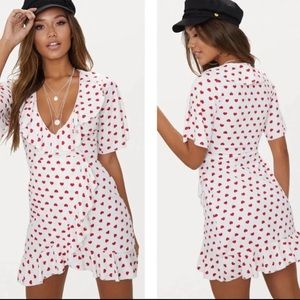 PRETTYLITTLETHING white red heart print frill detail tea dress size US 4